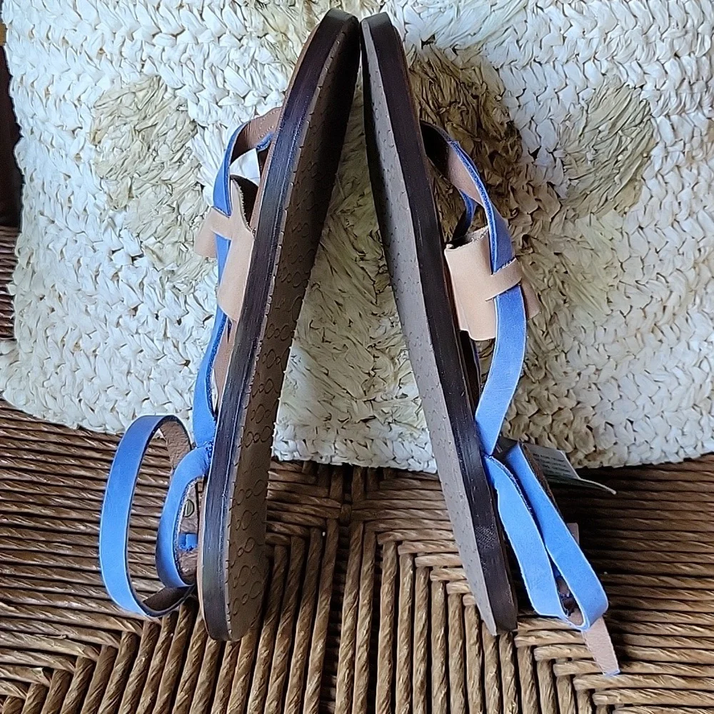 Sanuk Yoga Serena leather tan/blue sandals, size 6